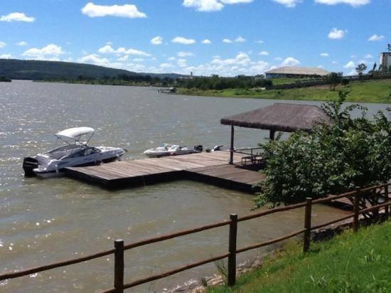 Aldeia Do Lago - Beira Do Lago Caldas Novas Exterior photo